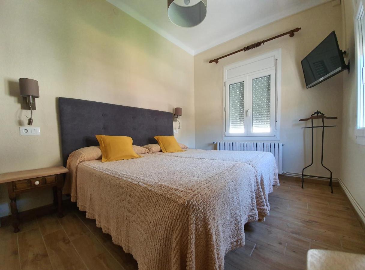 Hostal Canigo El Pont de Suert Exteriér fotografie