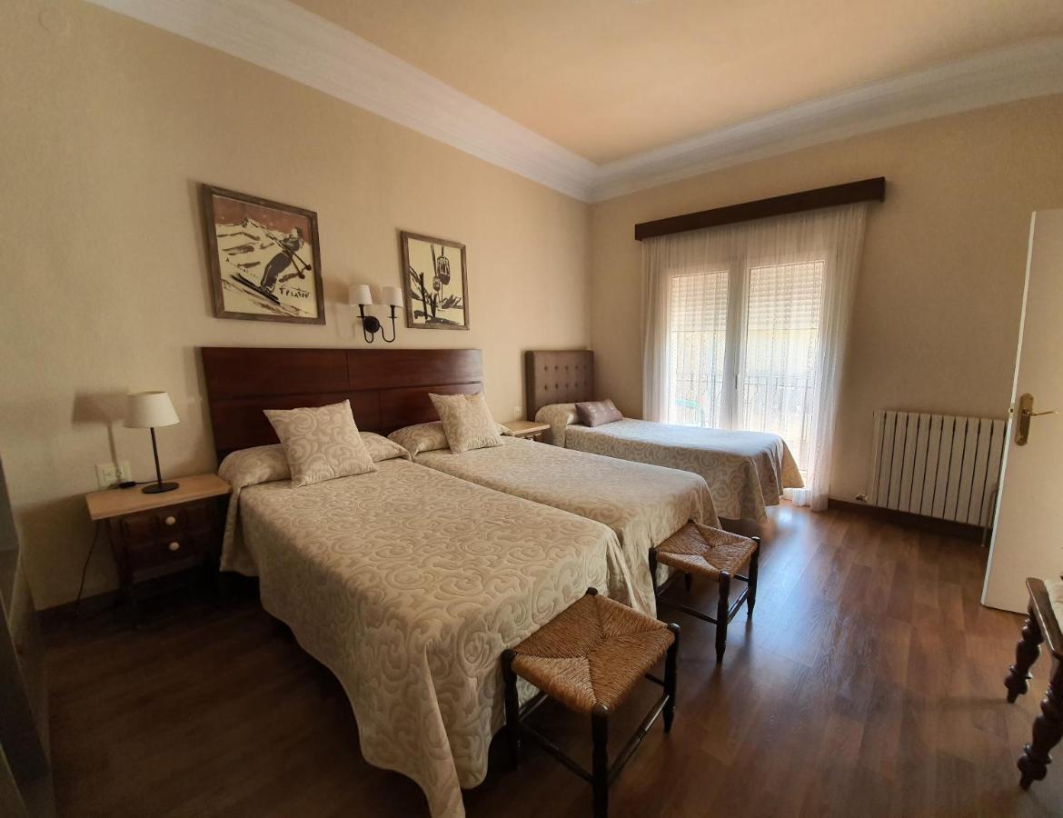 Hostal Canigo El Pont de Suert Exteriér fotografie