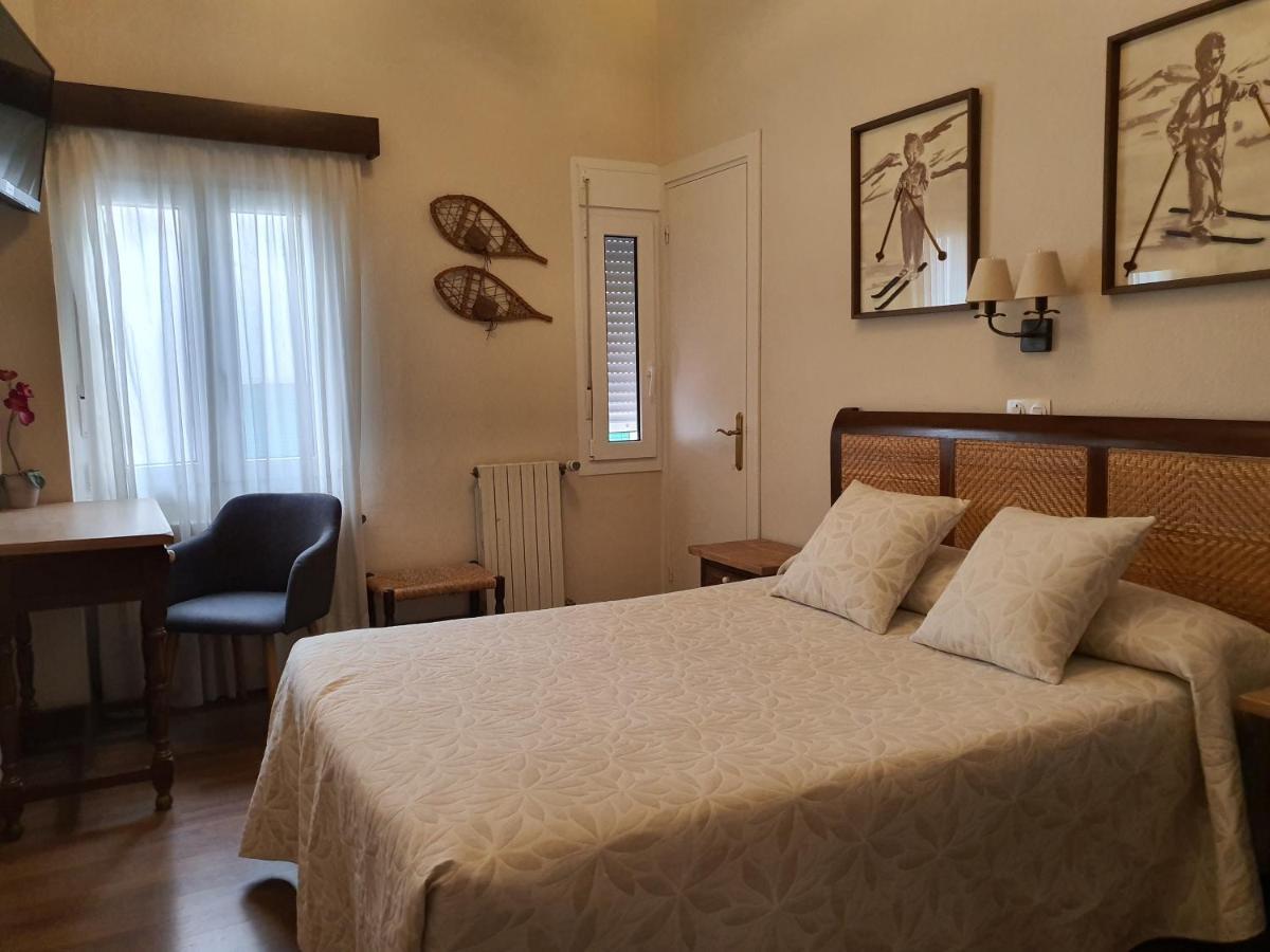 Hostal Canigo El Pont de Suert Exteriér fotografie