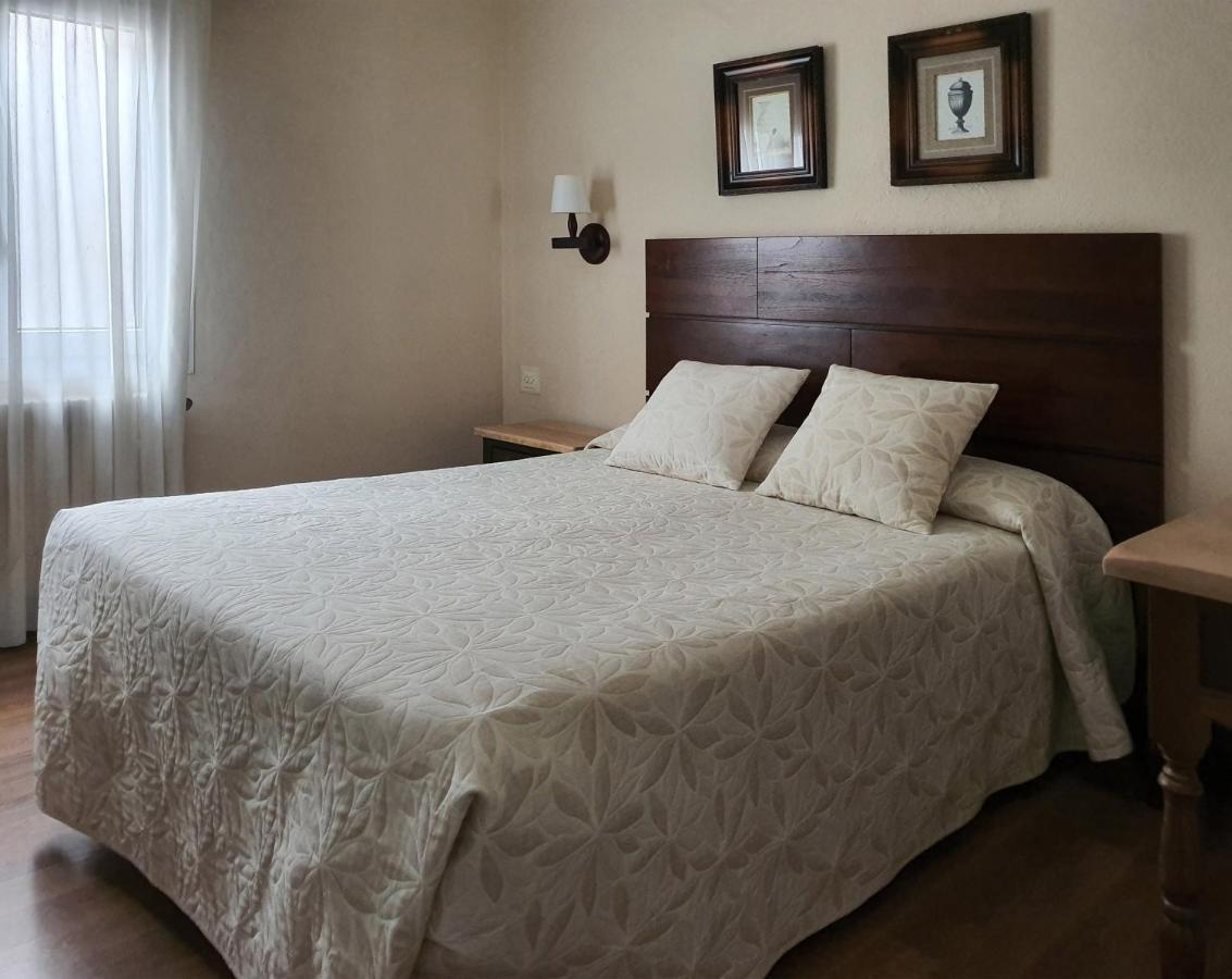 Hostal Canigo El Pont de Suert Exteriér fotografie